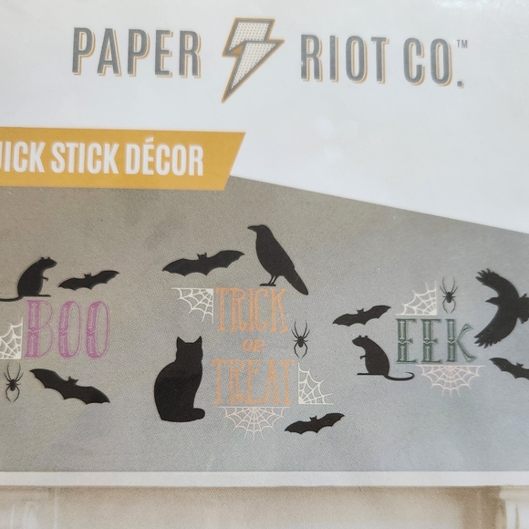 Paper Riot HALLOWEEN Peel & Stick Wall Decals Gothic Bats Rat Crow Spiderweb - Picture 2 of 4